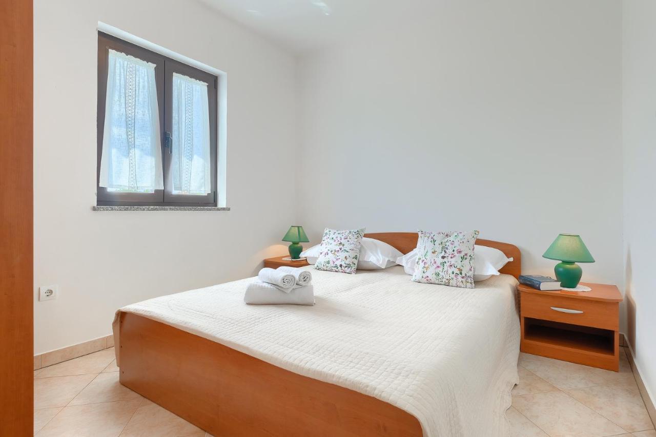 Apartmani Martina Пореч Экстерьер фото