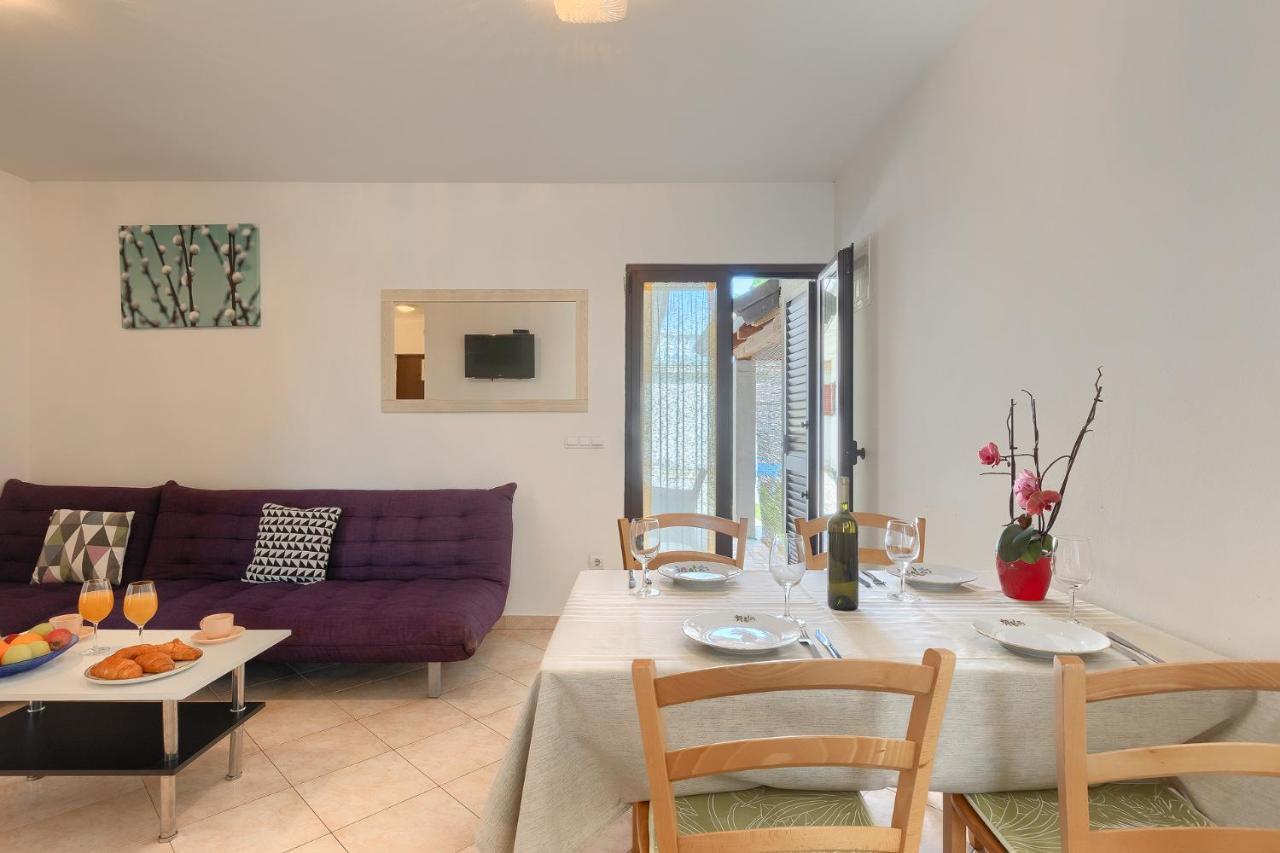 Apartmani Martina Пореч Экстерьер фото